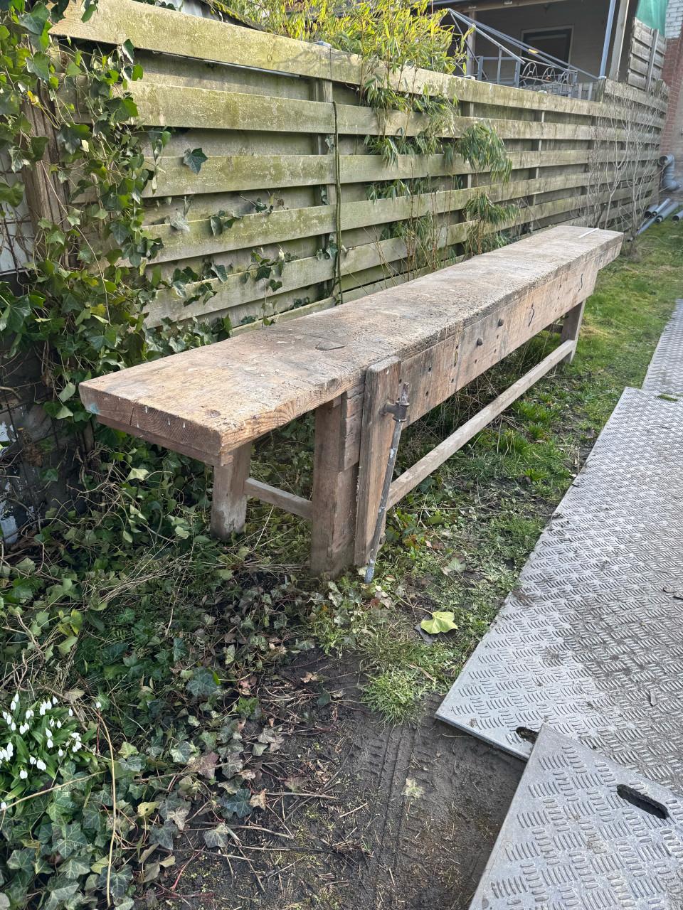 Authentieke werkbank