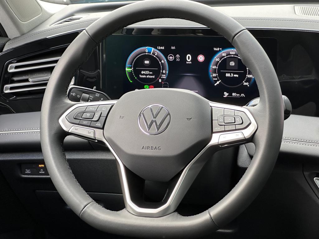 Volkswagen Tiguan 1.5 ehybrid elegance 204pk | trekhaak | 360 camera | dode