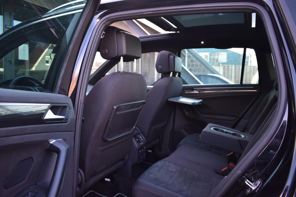 Volkswagen Tiguan 1.5 tsi act highline r-line | trekhaak | panoramadak | dy