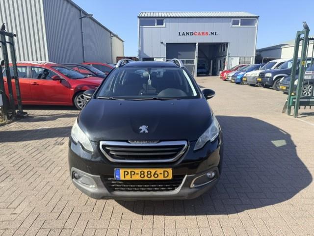 Peugeot 2008 1.2 puretech urban cross