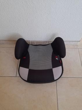 Autostoel verhoger (in goede staat )