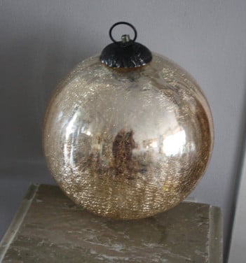 Grote glazne heksen bal