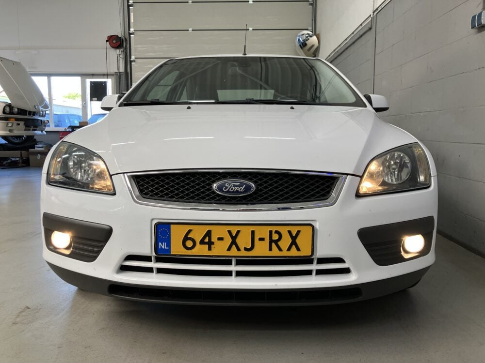 Ford Focus 2.0-16V Futura