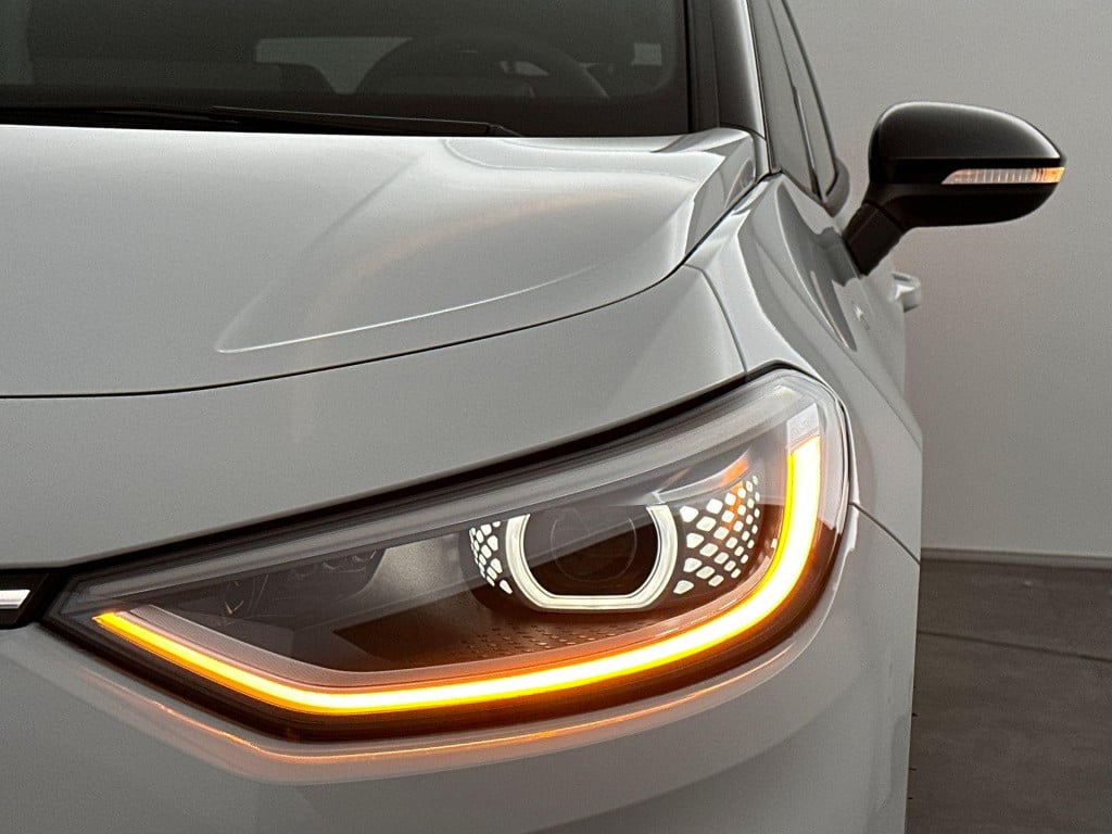 Volkswagen Id.3 pro limited edition 59 kwh accu. 150 kw / 204 pk h