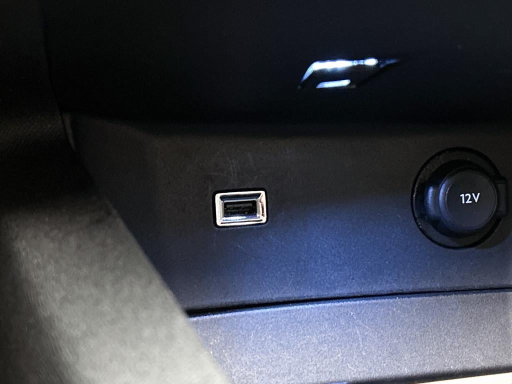 Peugeot 3008 plug-in hybrid 225 pk gt | rijklaar | panoramadak | adaptive c