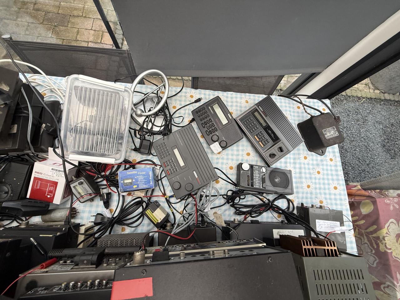 Diverse zendamateur apparatuur