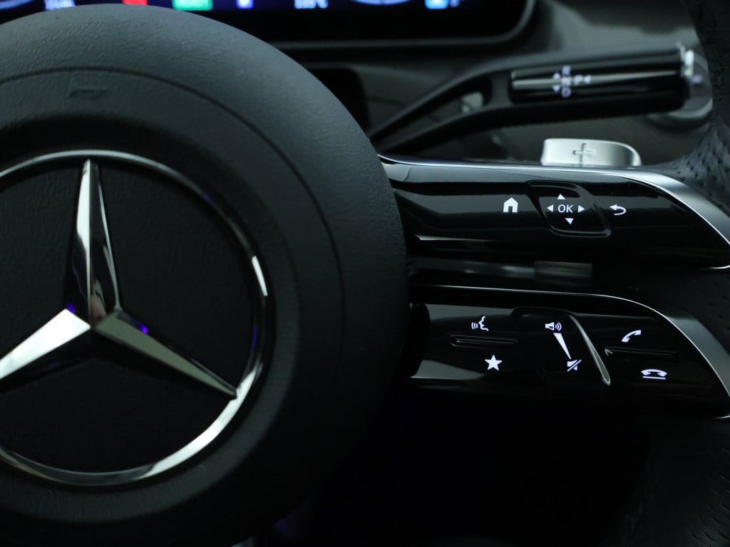 Mercedes-Benz C-Klasse estate 300 e amg plug-in hybride | amg line | night 