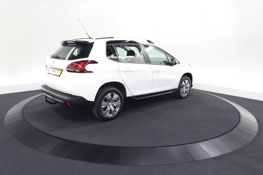 Peugeot 2008 puretech 110 blue lion | trekhaak | apple carplay | navigatie 