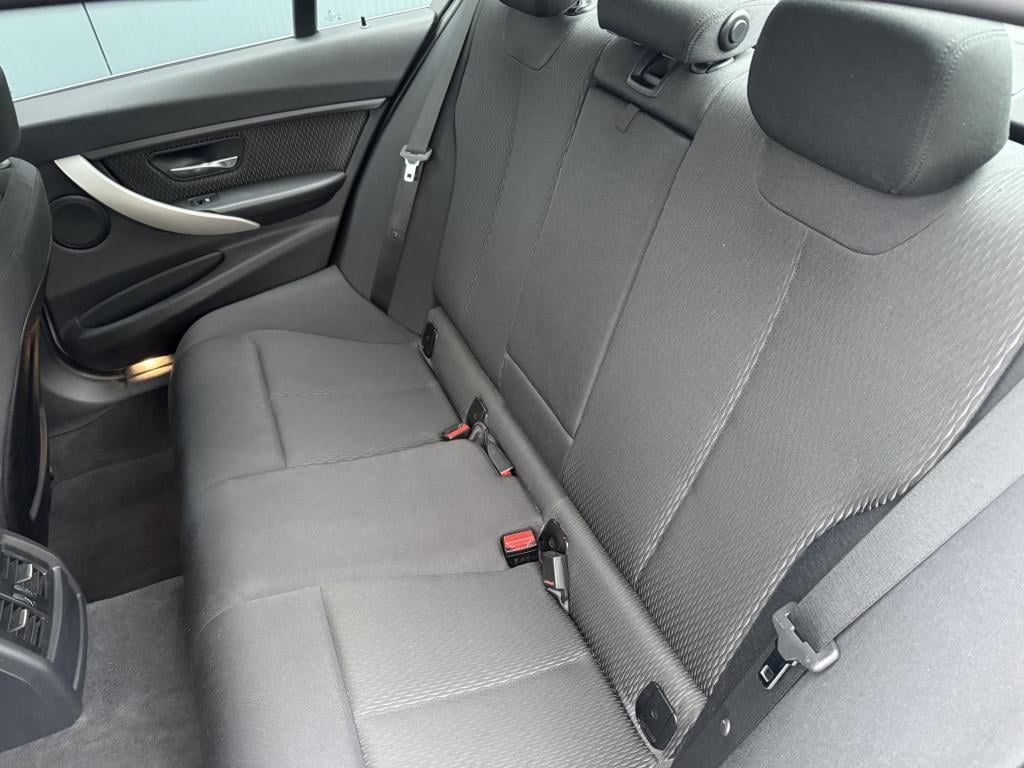 BMW 3-serie 320i 184pk executive sportline sedan