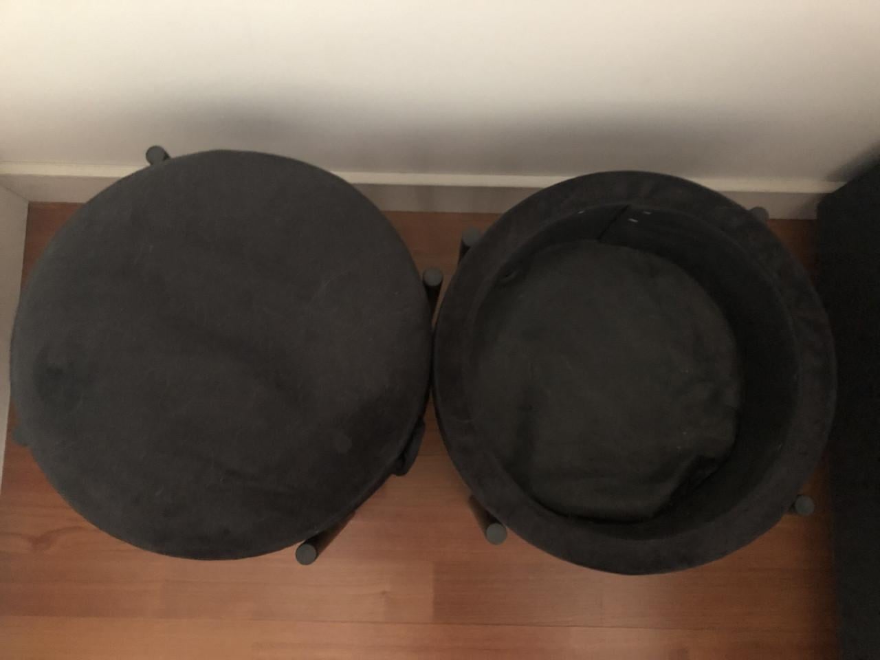 2 kleine bijzettafeltjes / petit tabouret