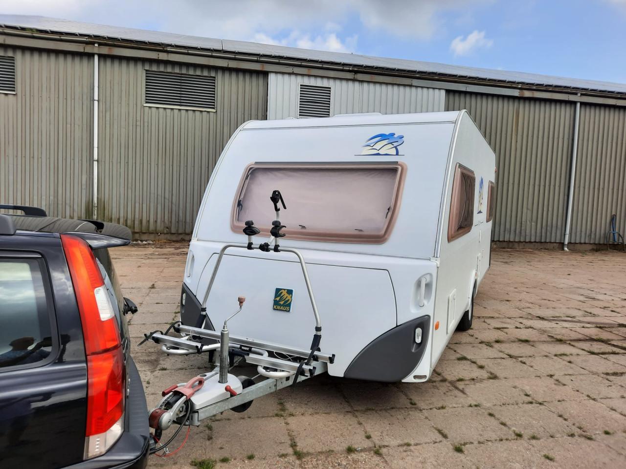 Zeer complete caravan Knaus Azur