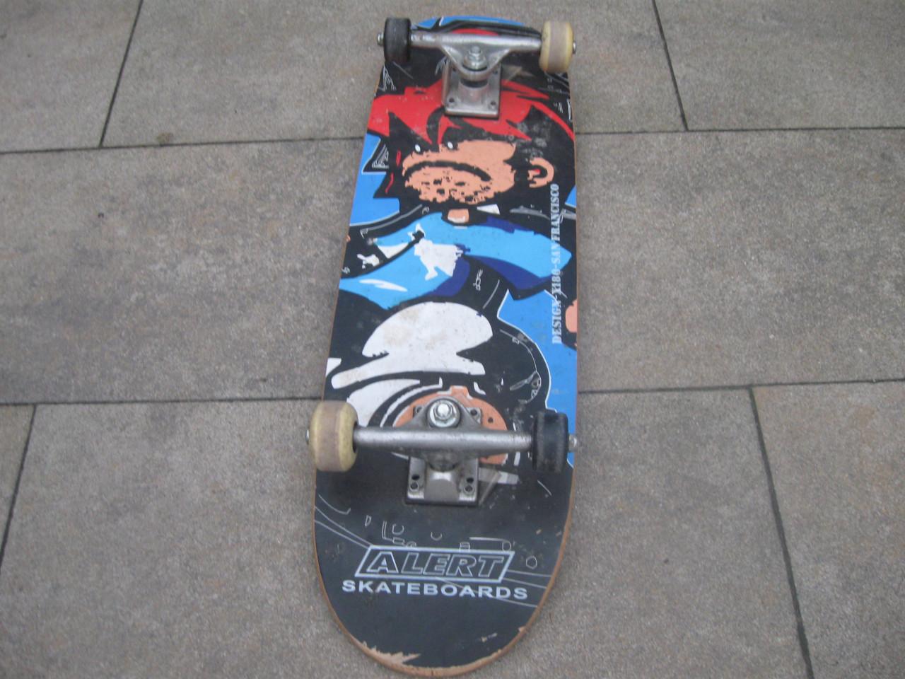 Alert Skateboard