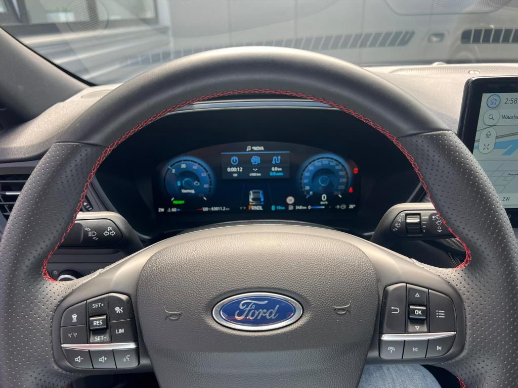 Ford Kuga 2.5 phev 243pk e-cvt st-line x, trekhaak ,adaptive cc , carplay ,