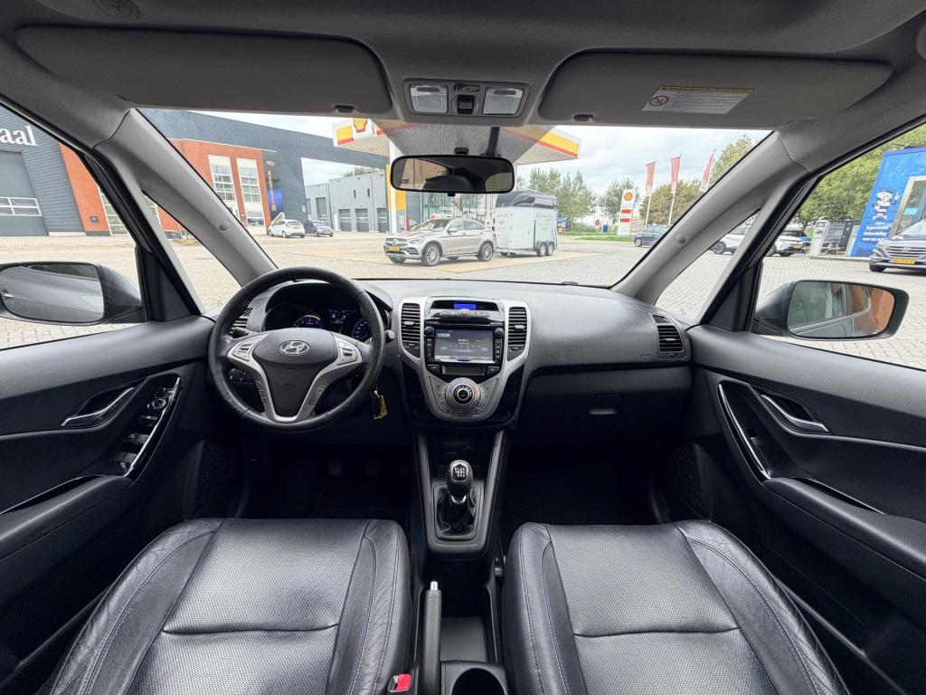 Hyundai Ix20 1.6i i-catcher | camera | trekhaak | cruise control | open dak