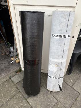 Dakleer ongeveer 30 m2