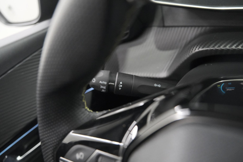 Peugeot 208 puretech 100 gt | camera | navigatie | apple carplay | parkeers