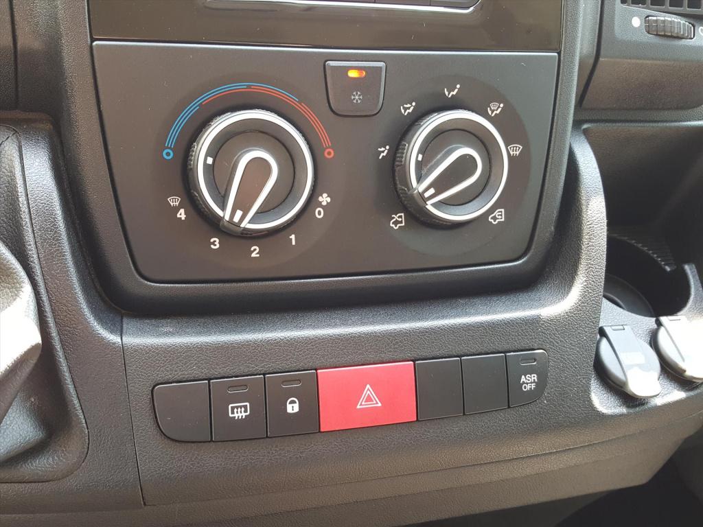 Peugeot Boxer 330 l1h1 bluehdi130pk premium pack led trekhaak | cruise cont