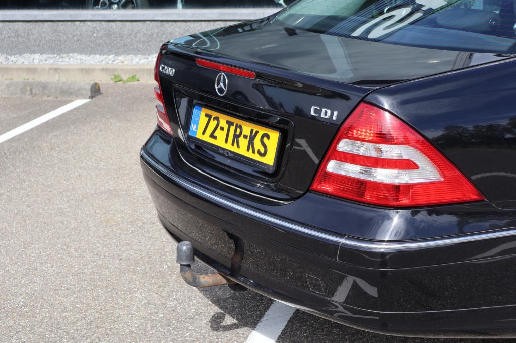 Mercedes-Benz C-Klasse 200 cdi elegance l airco l bluetooth tel l audio mb 