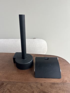 Set zwarte reserverolhouder en toiletrolhouder
