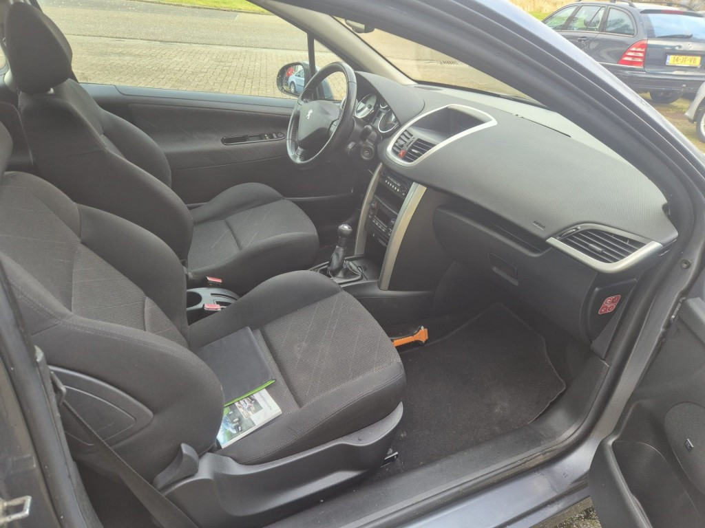 Peugeot 207 1.6 vti xr pack