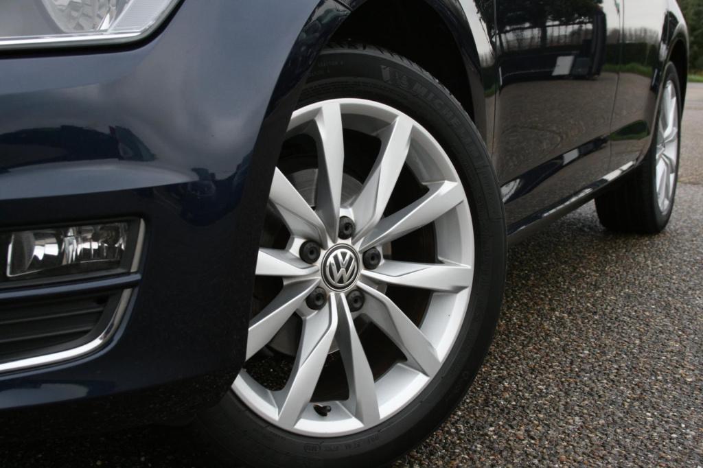 Volkswagen Golf 1.2 tsi highline / afn. trekhaak / navi / cruise / stoelver