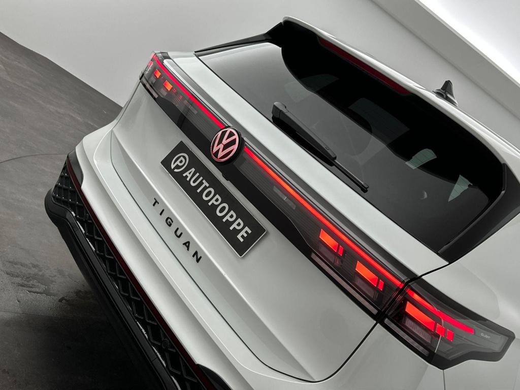 Volkswagen Tiguan r-line edition plug in hybride 204 pk black style pakket