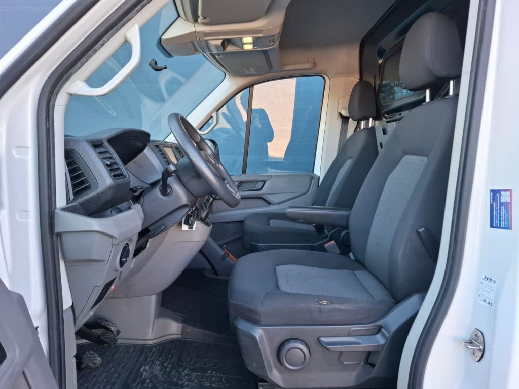 Volkswagen Crafter 35 2.0 tdi l3h3 highline airco / cruise controle / navi 