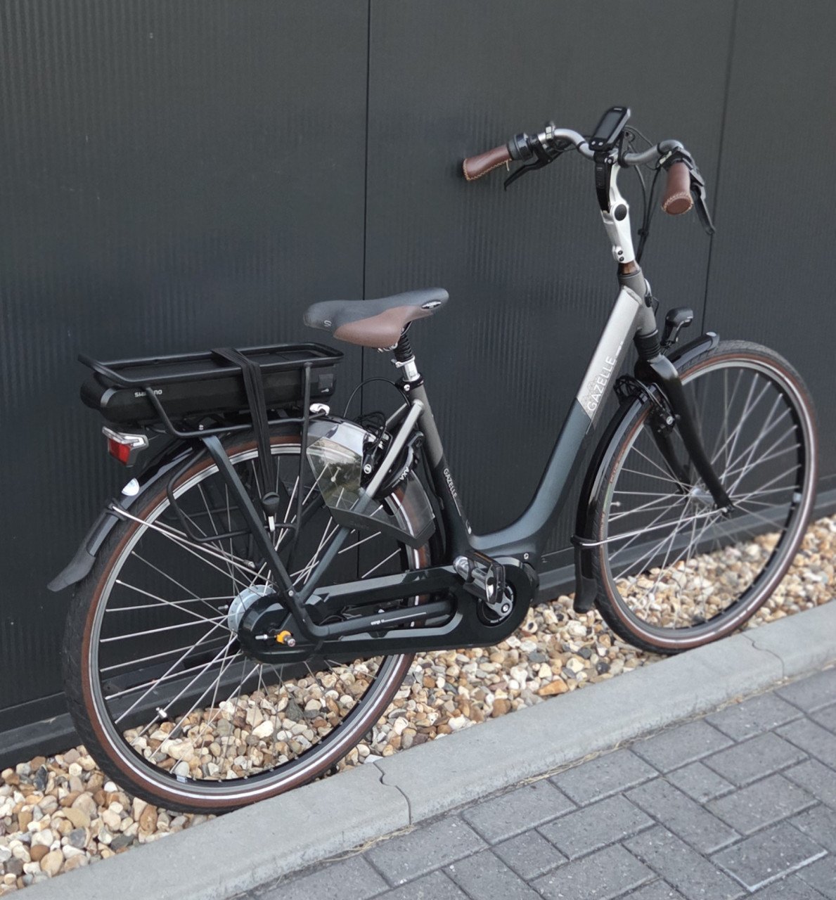 Gazelle Orange C8 HMS 49cm