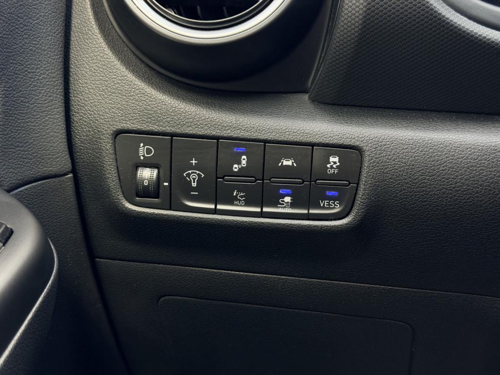 Hyundai Kona ev premium sky 64 kwh | full options | range 450 km