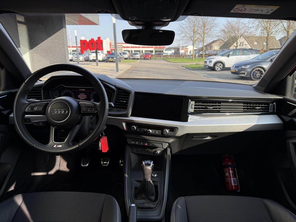 Audi A1 citycarver 30 tfsi - sline - sportstoelen - led koplampen -