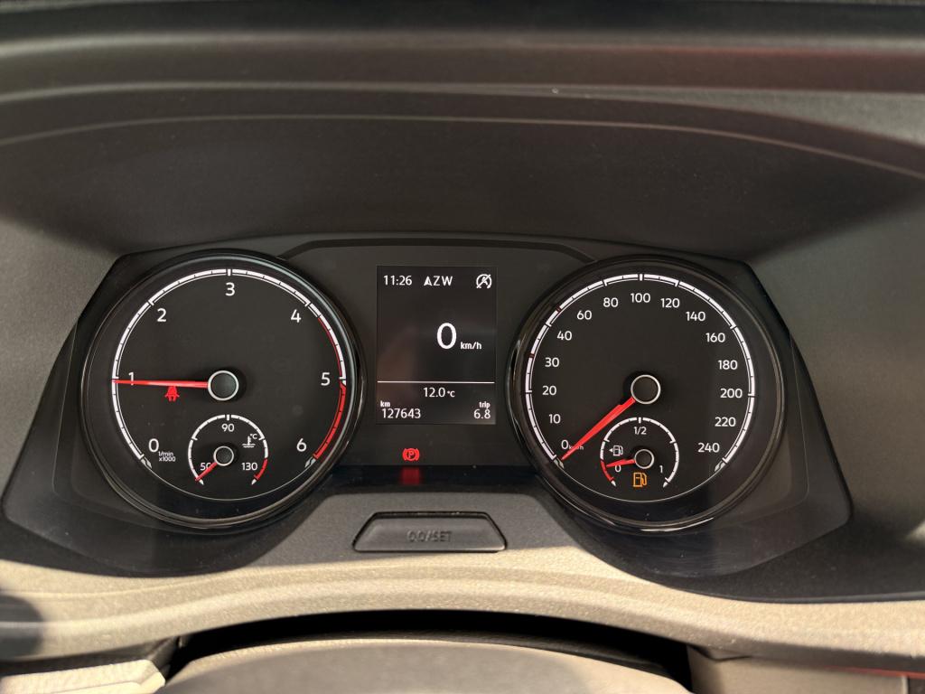 Volkswagen Transporter 2.0 tdi l2h1 28 comfortline t6 | 150pk | 6bak | navi