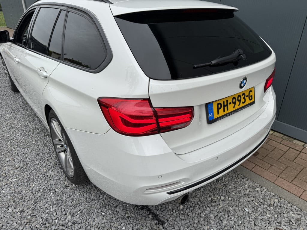 BMW 3-serie touring 318i automaat high executive sportline