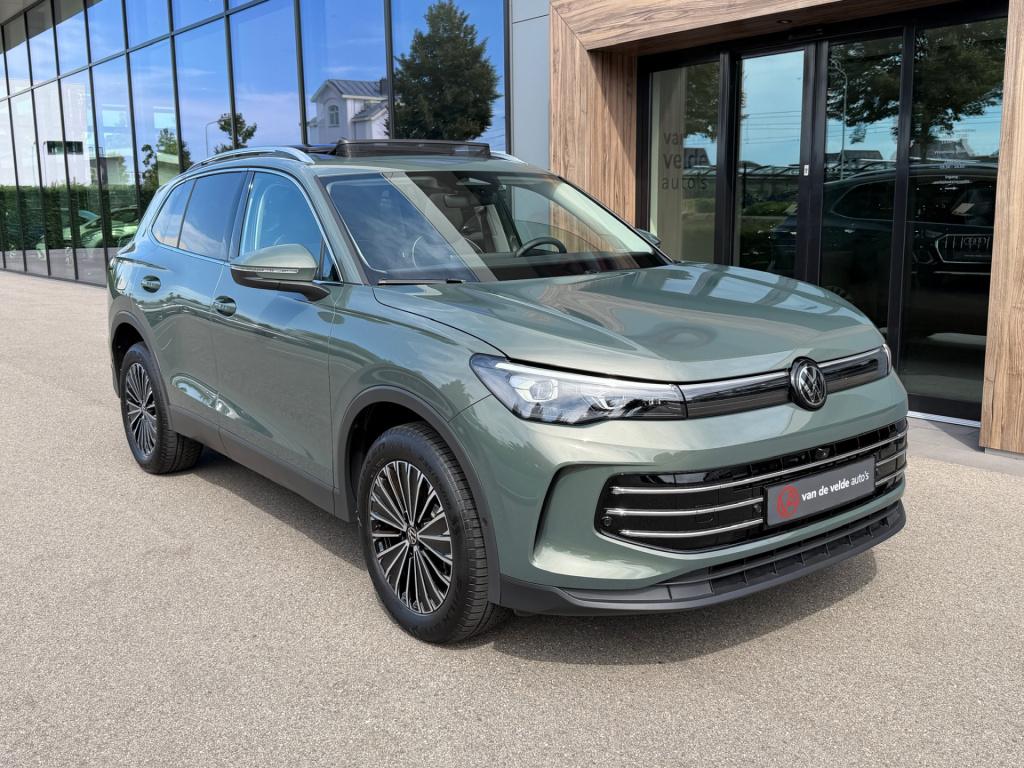Volkswagen Tiguan 1.5 ehybrid elegance 204pk | trekhaak | 360 camera | pano