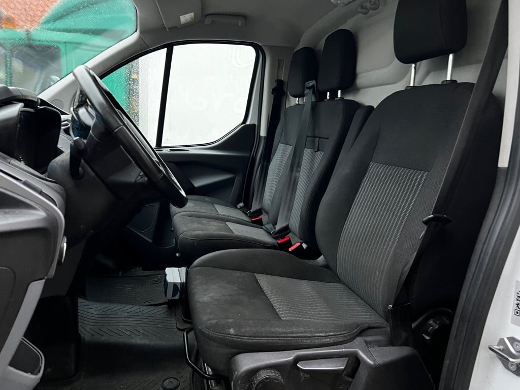 Ford Transit Custom 310 2.0 tdci l2h2 // sortimo // new motor // 3x op voor