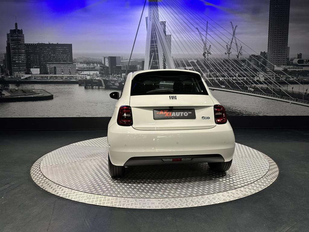 Fiat 500 icon 42 kwh *carplay*camera*