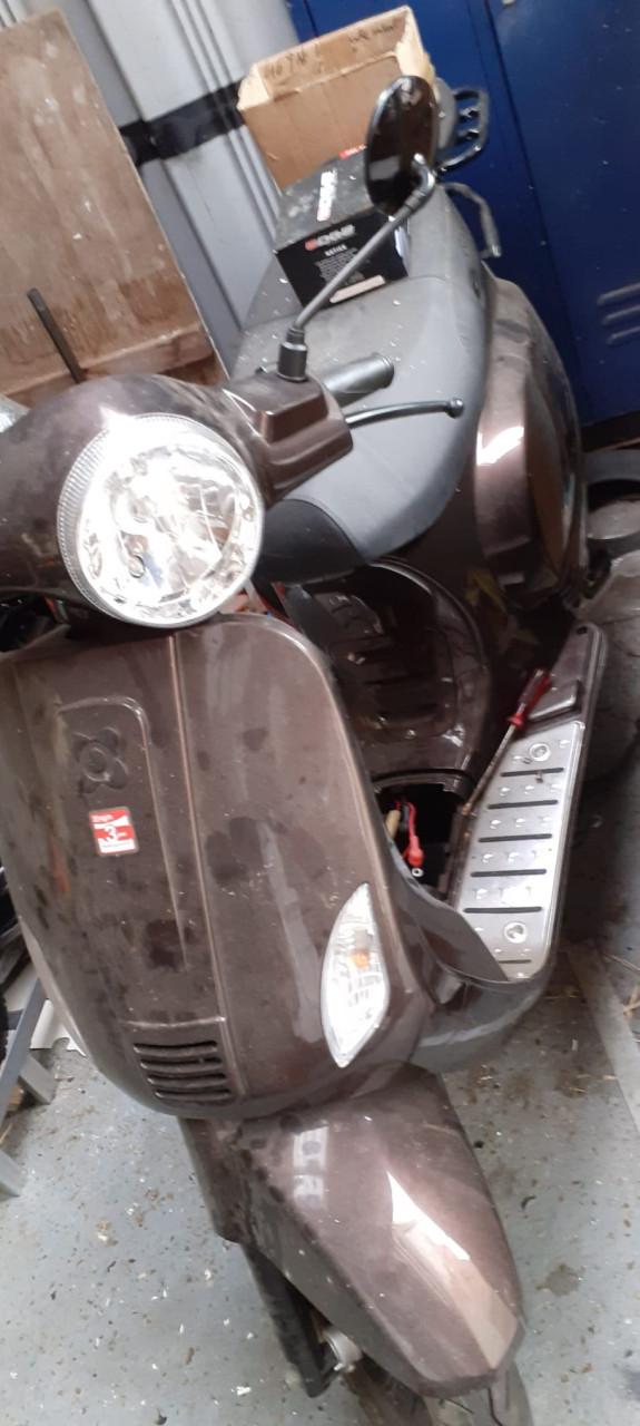 Scooter rijklaar met maar 98.6 km erop