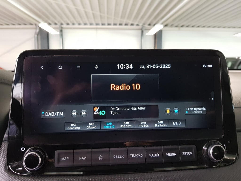 Hyundai Kona hybrid fashion