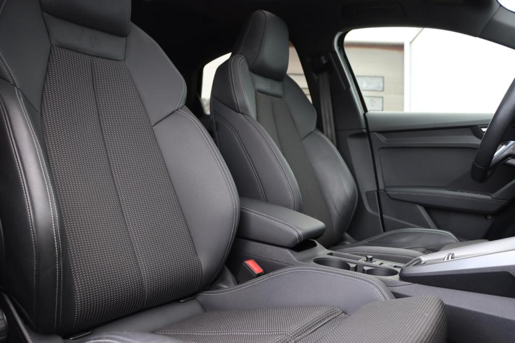 Audi A3 limousine 35 tfsi s edition 150pk s tronic