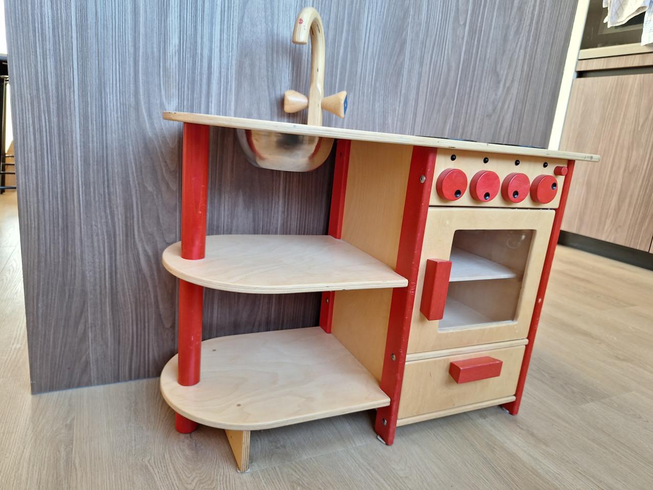 Vintage speelgoed keuken