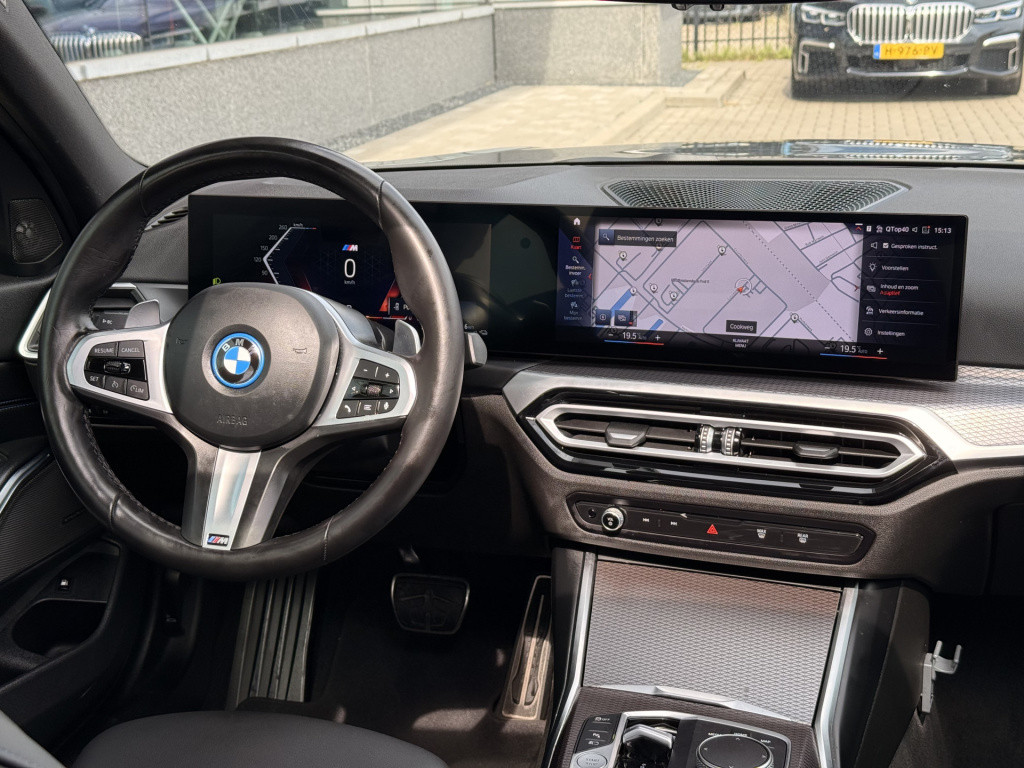BMW 3-serie 330e | m-sport | harman kardon | pano | cruise | stoelverwarmin