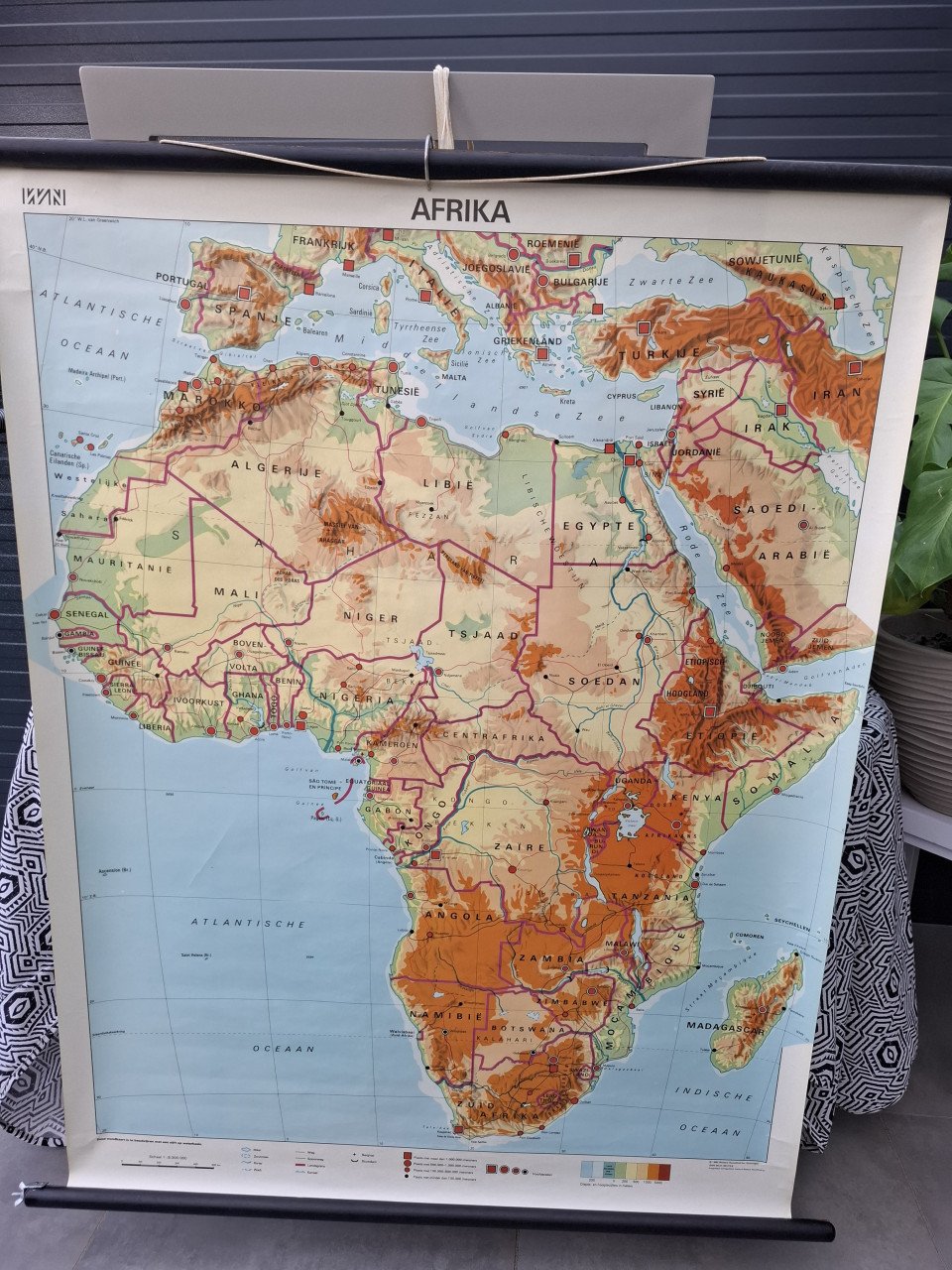 Vintage schoolkaart Afrika 1980.