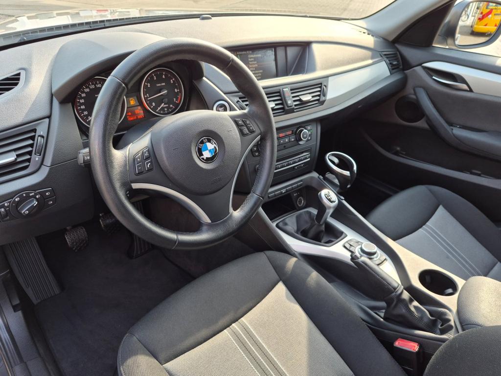 BMW X1 sdrive18i executive