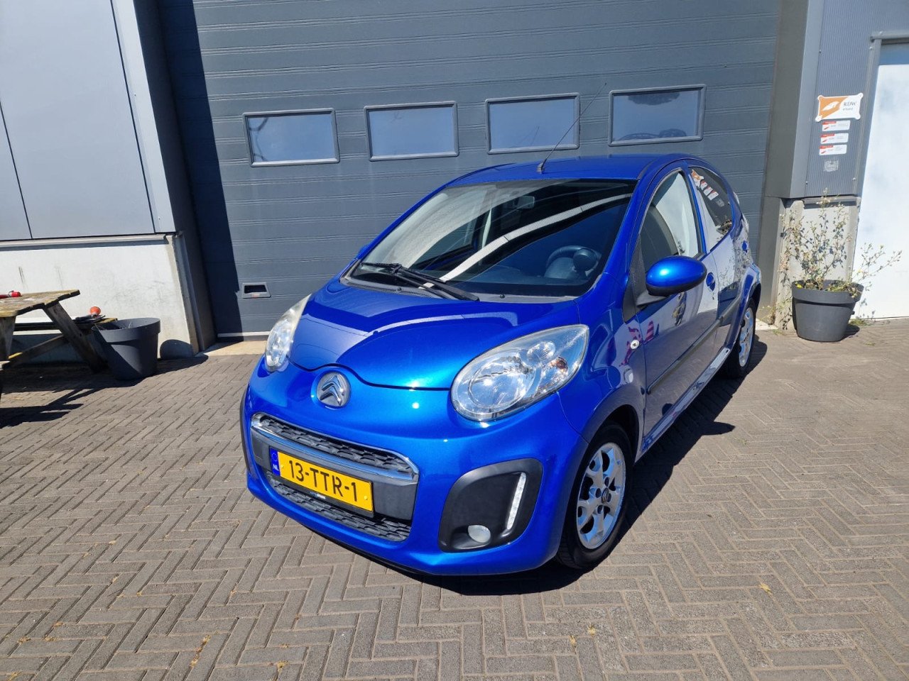TE KOOP CITROEN C1 1.0 EXCLUSIVE EURO 5 ZUINIGHEIDSLABEL A