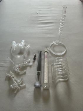 Glazen spullen voor chemie opleiding