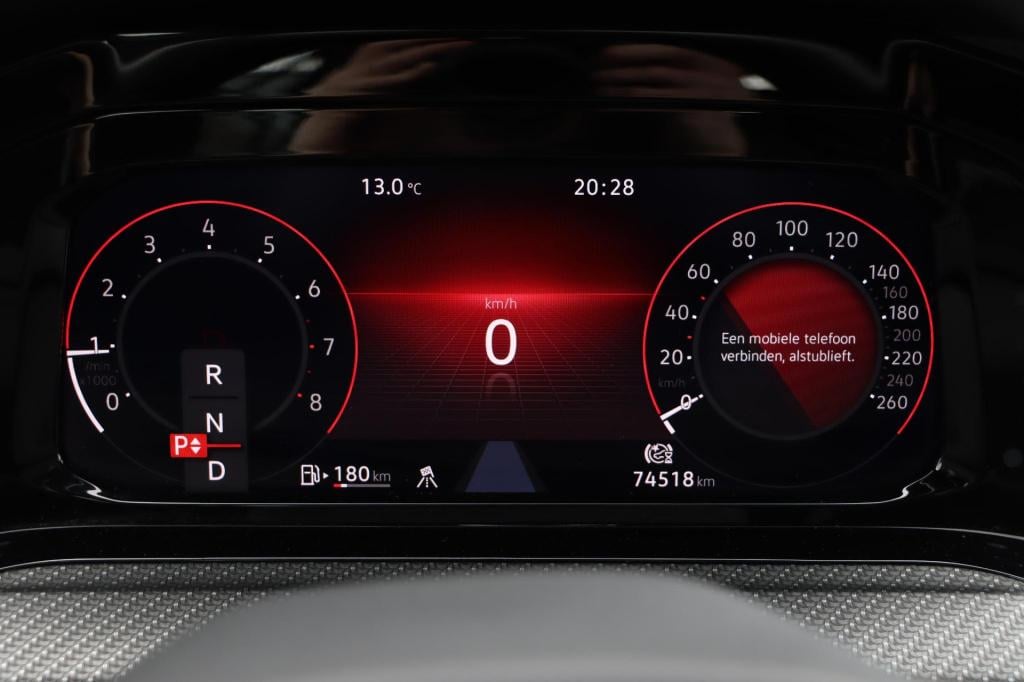 Volkswagen Golf 1.5 etsi r-line dsg7 130pk