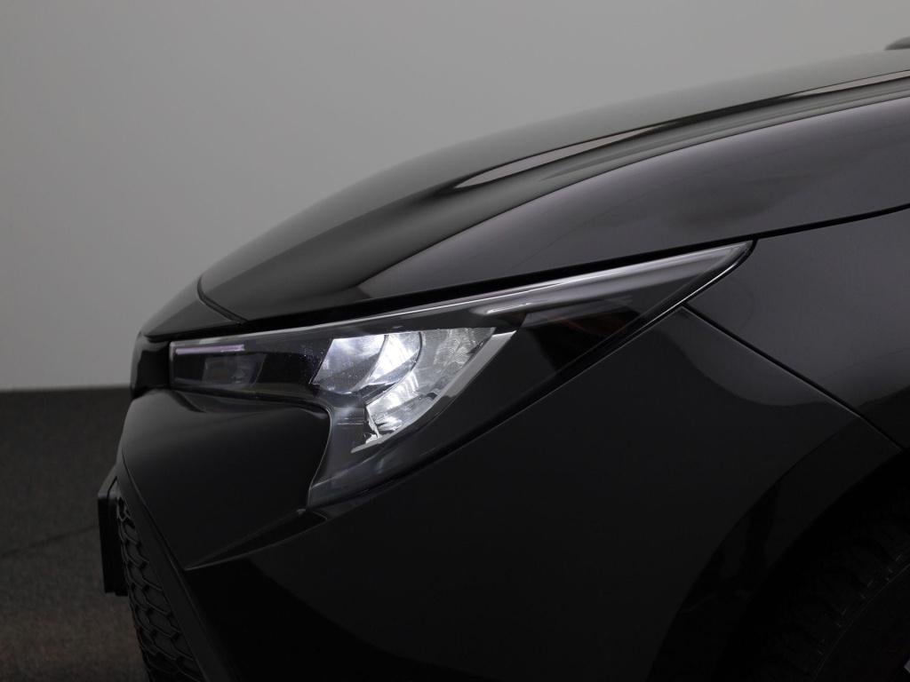 Toyota Corolla 1.8 hybrid business plus | automaat | stoel verwarming | par