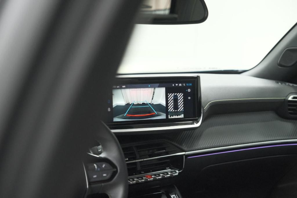 Peugeot 2008 1.2 hybrid 136 gt | camera | apple carplay | parkeersensoren |