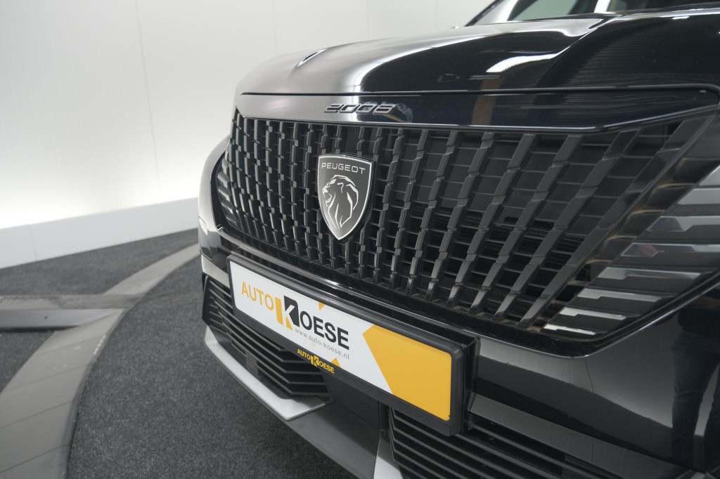 Peugeot 2008 puretech 130 eat8 gt | camera | apple carplay | parkeersensore