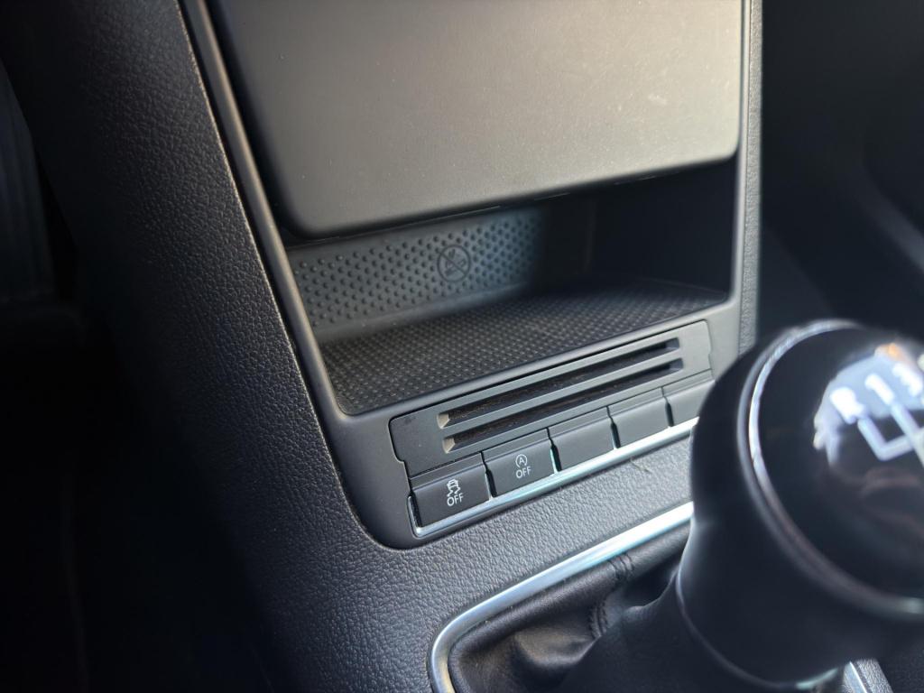 Volkswagen Tiguan 1.4 tsi sport&style clima stoelverwarming cruise