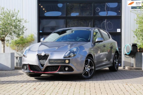 Alfa Romeo Giulietta 1.4 turbo multiair veloce tct - navi - cruise - uconne